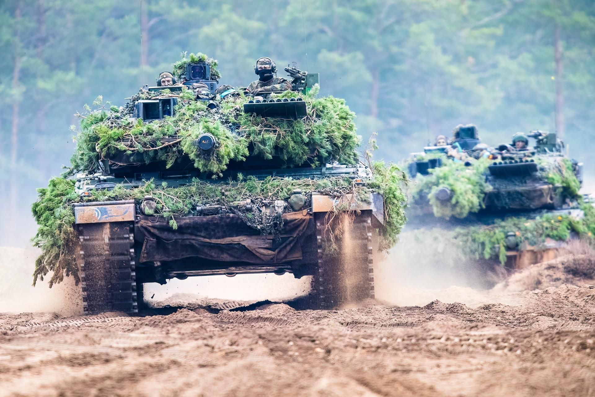 Leopard, Niemcy, Czołgi - światowy przegląd MBT
