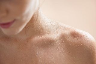 Naturalne ukojenie dla skóry wrażliwej – kultowa woda termalna