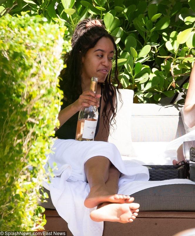 Córka Obamy rozpoczyna dzień od wina