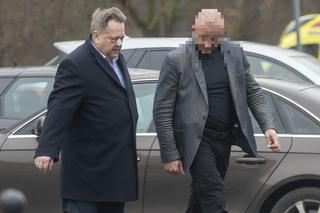 Jarosław Zieliński z plastrami na nosie