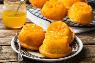 Pomarańczowe muffinki do góry nogami. Prosty przepis na niesamowity deser 