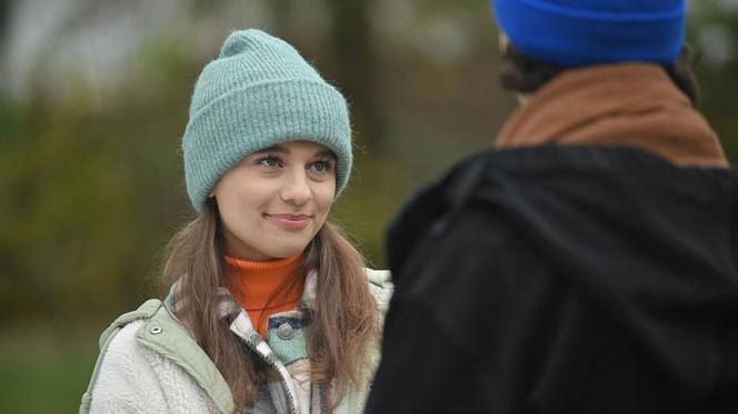 Barwy szczęścia odc. 2424. Michalina (Anna Pentz), Dawid (Janek Wieteska)	