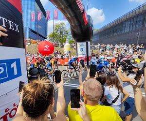 Tour de Pologne w Katowicach. Kolarze bawią się z kibicami