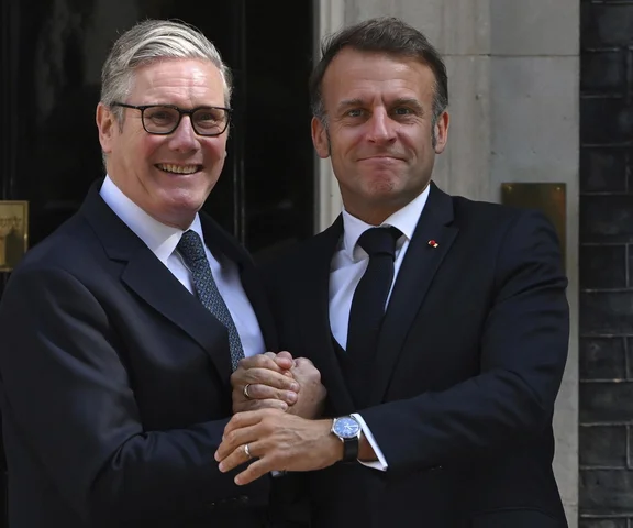 Wielka Brytania i Francja mówią jednym głosem. Chcą zwiększenia presji na Rosję