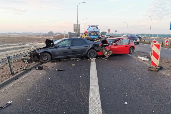 Groźny poranek na drogach Warmii i Mazur. Wypadek m.in na obwodnicy Olsztyna