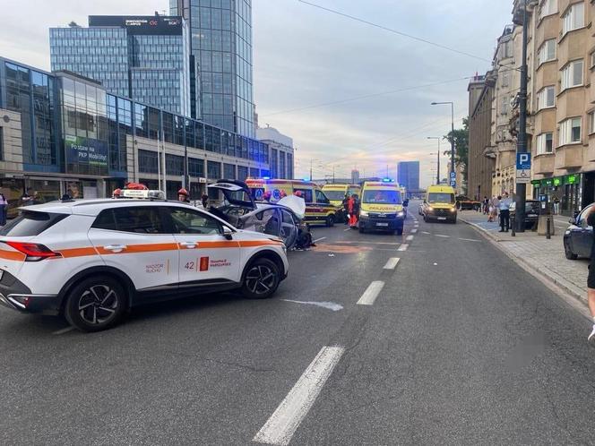 Masakra na przejściu dla pieszych! 8 osób poszkodowanych i jedna ofiara śmiertelna