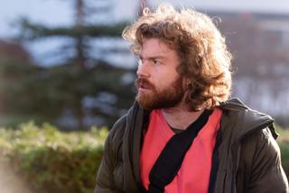 Na Wspólnej odc. 3237 - opis, streszczenie: Holczyk nie dostaje nagrody za swoją wersję artykułu