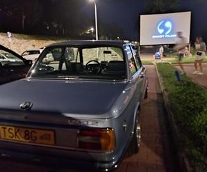 Pierwsze kino samochodowe nad zalewem w Brodach. Był popcorn i duża frekwencja