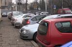 Przy Dobrzyńskiej działa już parking, ale jest za mały