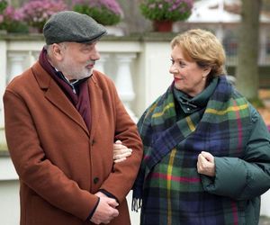 	Barwy szczęścia odc. 3170. Józefina Rawiczowa (Elżbieta Jarosik), Andrzej Zastoja-Modelski (Leon Charewicz)