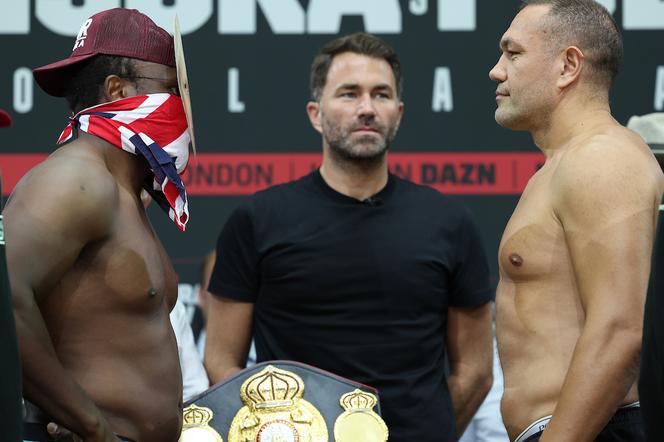 Tak Dereck Chisora naśmiewał się z Borisa Johnsona! Takiego ważenia przed wielką walką jeszcze nie widzieliście