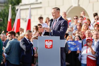 Pierwsza decyzja prezydenta Nawrockiego. W Kaliszu podpisał ustawę o powrocie do starego CPK