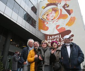 Mural z Ireną Kwiatkowską w Warszawie