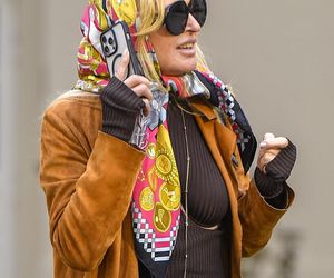 Monika Olejnik w chuście w 2024 r.