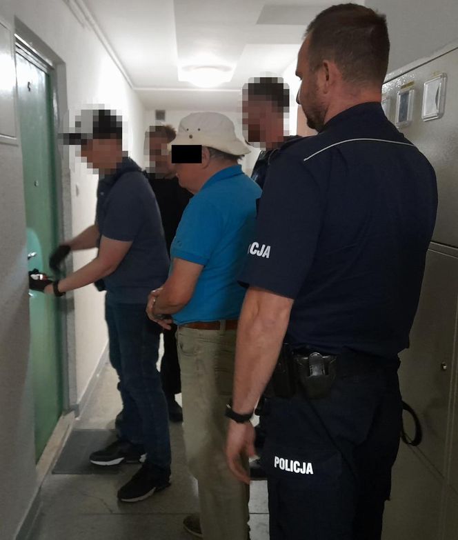 Brat rzucił się z nożem na brata. Wstrząsające relacje sąsiadów. „Krzyczał, że długo nie wytrzyma”