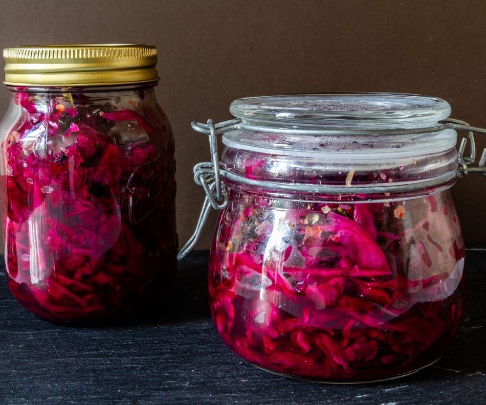 Zrób zapas! Surówka z czerwonej kapusty na zimę jak od babci – prosta i pyszna