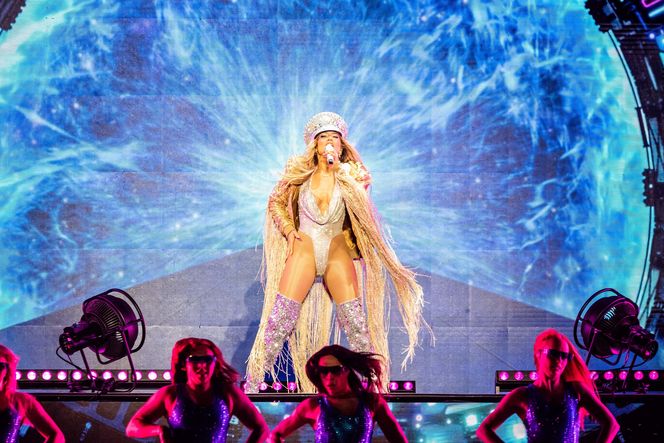 Oto sekret 56-letniej Jennifer Lopez. Ten zestaw ćwiczeń pozwala jej zachować sylwetkę bogini 