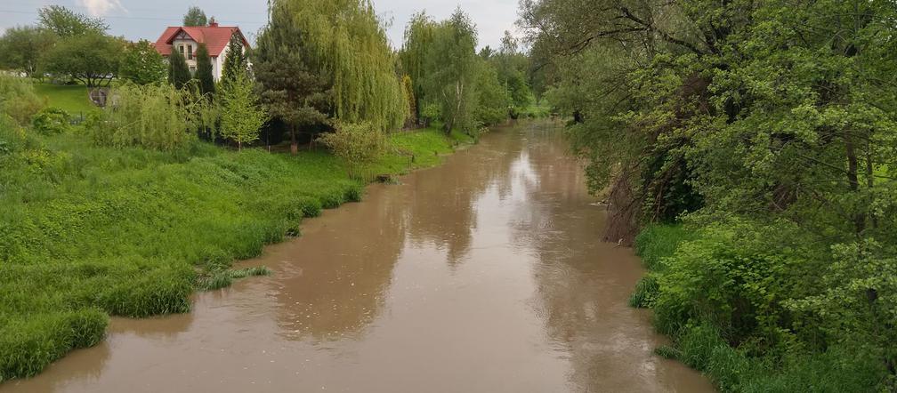 Wezbrana woda w rzekach w powiecie rzeszowskim