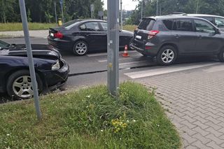 Wypadek u zbiegu ulic Radomskiej i Kaczyńskiej. Poszkodowany 64-latek