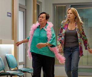 Na Wspólnej, odc. 4065. Helena (Małgorzata Peczyńska), Żaneta (Anna Guzik)