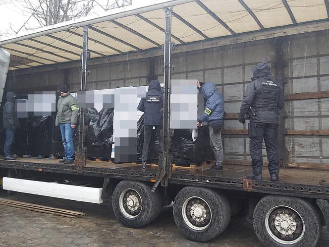 Tanich papierosów już nie kupisz. Zgarnęło je CBŚP
