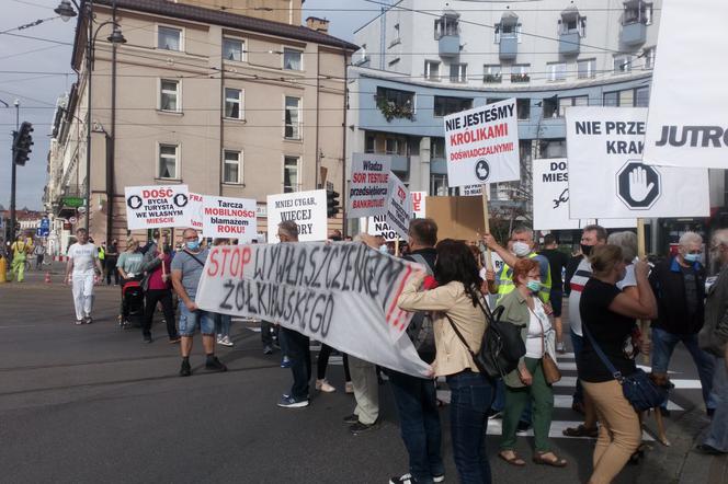 Mieszkańcy Kazimierza protestują przeciwko strefie ograniczonego ruchu