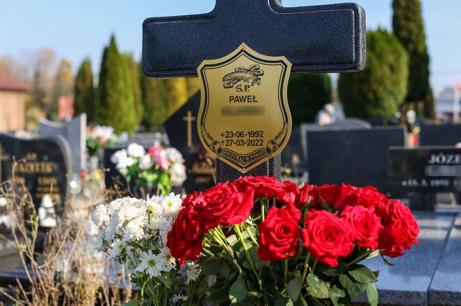 Grób zamordowanego dziennikarza TVN. Paweł K. zginął od 50 ciosów nożem