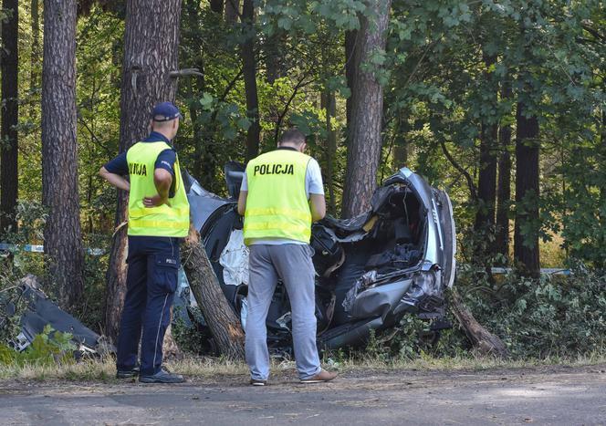 Wracali z dyskoteki, zginęli w koszmarnym wypadku w Miradzu