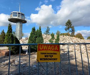 ​Koniec hotelu na lotnisku w Lesznie. Stary, zrujnowany obiekt został wyburzony