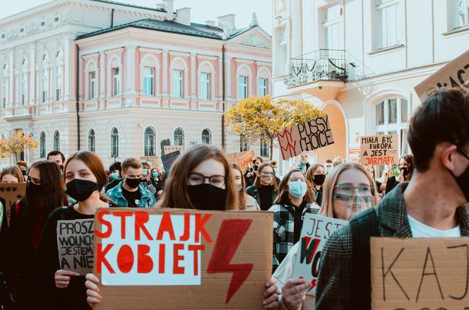 Młodzież z Tarnowa wyszła na ulice