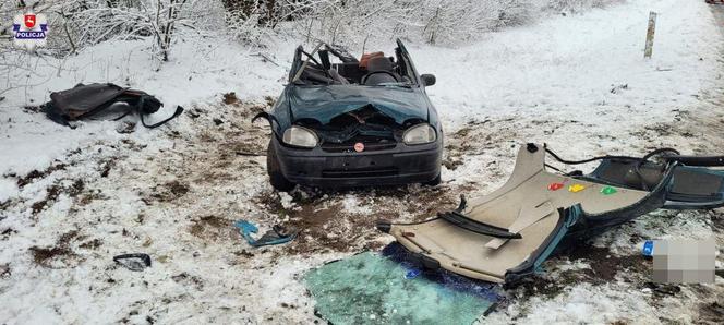 Lubelskie. Tragiczny wypadek. Opel zderzył się z renault. Kobieta zmarła w szpitalu