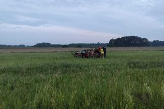 Olesno. 19-letni kierowca dachował w przydrożnym rowie. Całkowicie rozbił seata