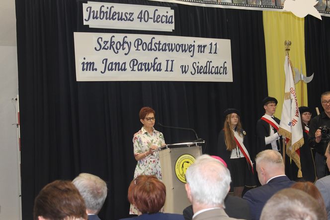 Jubileusz 40-lecia połączony był ze świętem szkoły, ponieważ obchodzi ona również 28. rocznicę nadania imienia.