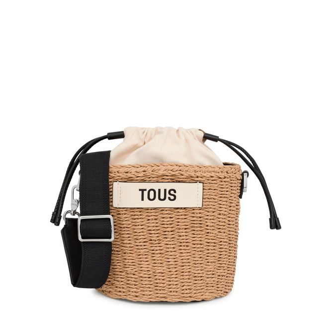 Tous