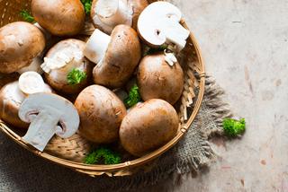 Grillowane pieczarki portobello, nadziewane ziemniakami i batatami [WIDEO]