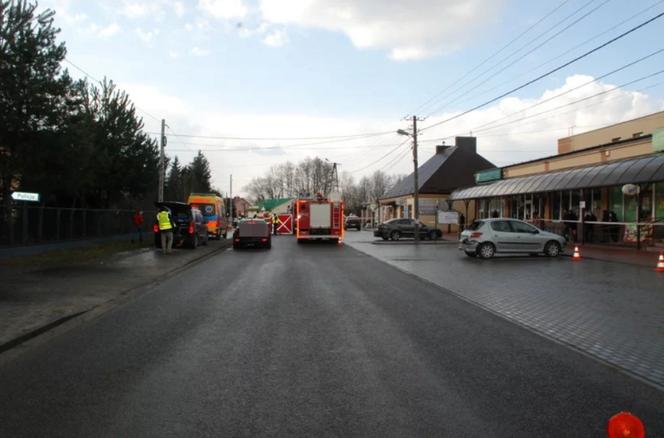 Dramat w Wadowicach Górnych. Grób  młodego chłopaka tonie w kwiatach [ZDJĘCIA]
