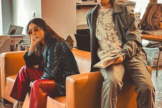 Modowa podróż do przeszłości. Pinterest ujawnił najsilniejszy trend nadchodzących miesięcy 