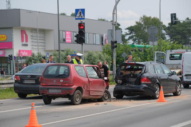 Tragiczny wypadek na Trakcie Brzeskim! Jedna osoba nie żyje!