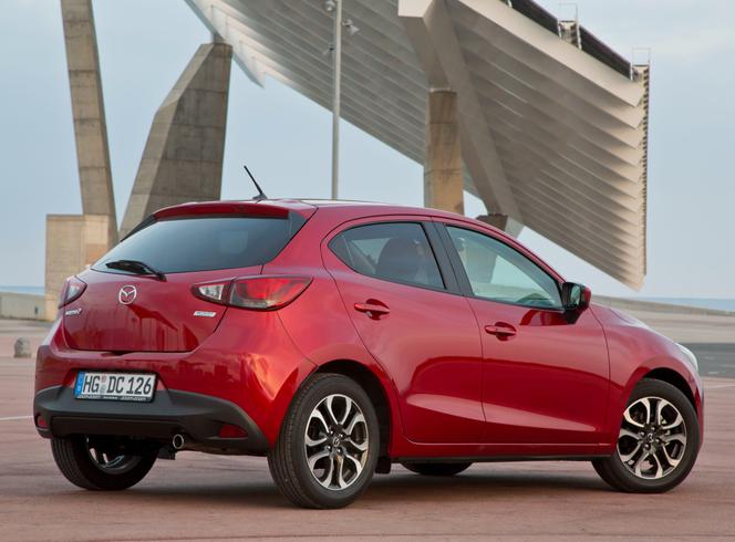nowa Mazda 2 na rok 2015
