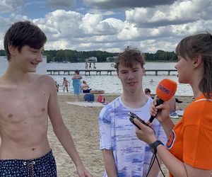 Wakacyjny patrol Eska Summer City na olsztyńskiej Plaży Miejskiej
