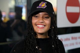 Sara James wróciła do Polski. Sportowy akcent na czapce. Uległa modzie?