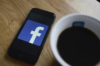 Ile czasu spędzasz na Facebooku? Serwis sam ci to powie!