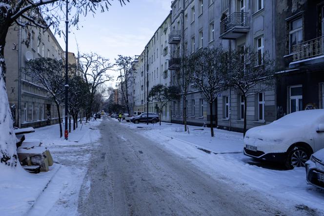 Nowy woonerf i odnowione kamienice na Mielczarskiego w Łodzi