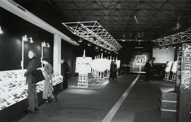 ŻYCIE W ARCHITEKTURZE, etap lokalny - Warszawa. Projekt aranżacji wystawy Jacek Oryl, Aneta Błażej 