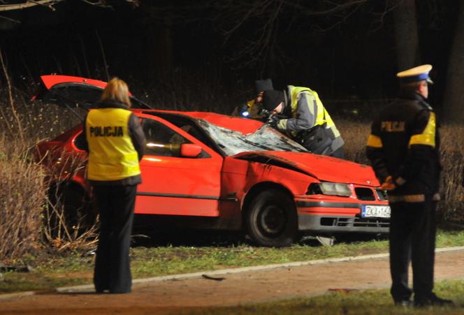 BMW serii 3 Compact E36 wypadek w Kamieniu Pomorskim