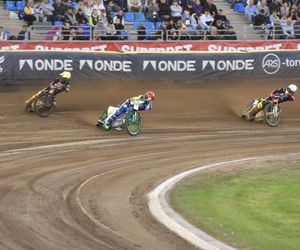 PRES Grupa Deweloperska Toruń - Betard Sparta Wrocław. Zdjęcia kibiców i zawodników z półfinału PGE Ekstraligi na Motoarenie