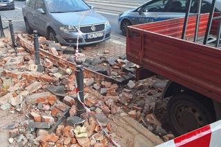Na Truagutta z kamienicy spadł balkon. Wyjaśniane są okoliczności zdarzenia 