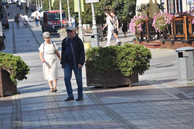 Złota polska jesień w Kielcach. Pogoda dopisuje spacerującym