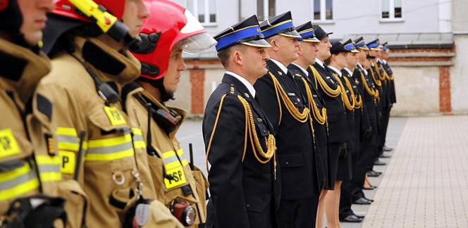 Białostoccy strażacy mają nowego komendanta. To Robert Dzierżek