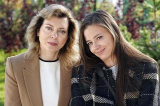 Barwy szczęścia odc. 2798: Dorota Kujawiak (Karina Seweryn), Gabrysia (Marta Juras)